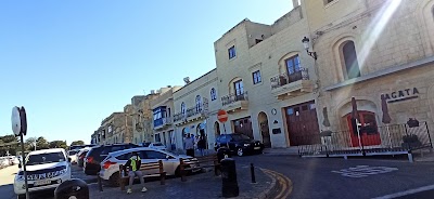 Chick-King-Mdina-Main-Gate-2-1.jpg