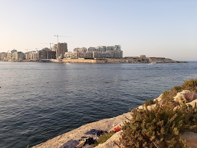 Cockneys-Valletta-Restaurant-3-1.jpg