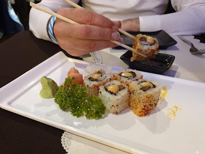 Okurama-Sushi-Restaurant-4-1.jpg