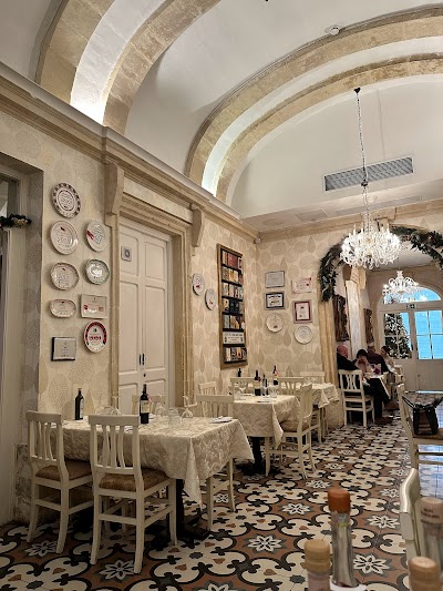 Palazzo-Preca-Restaurant-2-1.jpg