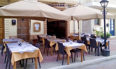 Paradise Bar and Restaurant Xlendi