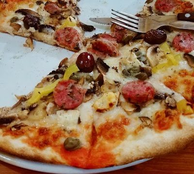 Ta Nejna Restaurant and Pizzeria