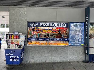 The-British-Traditional-Fish-n-Chicken-shop-4-1.jpg