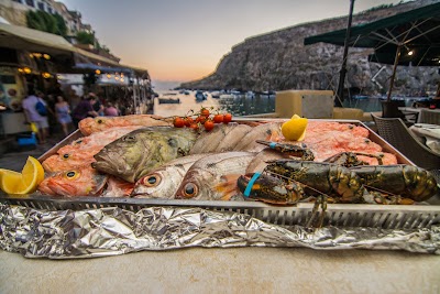 Zafiro-Restaurant-Xlendi-2-1.jpg