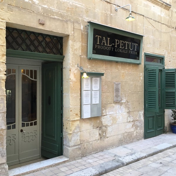 Taste Tradition at Tal Petut Restaurant: Savory Delights in Birgu's Heart